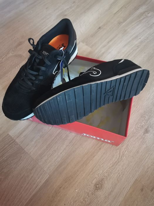 Мъжки маратонки за ходене