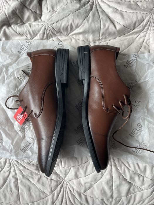 Vand pantofi piele naturala marimea 43