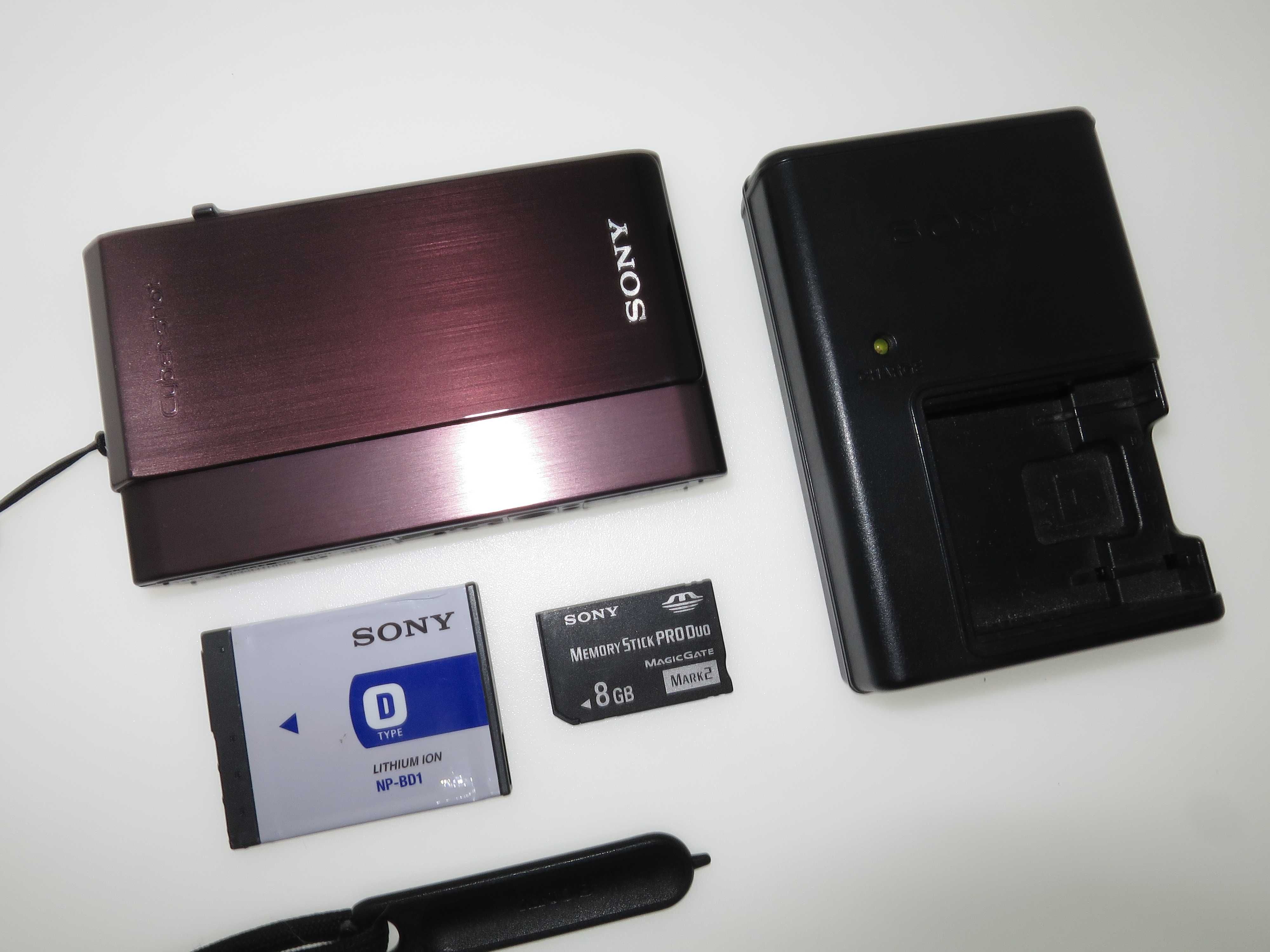 Sony Cyber-shot T900 - Ултра тънък фотоапарат, страхотно качество