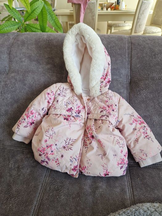 Яке Next за момиченце 6-9 месеца, до 74 см.