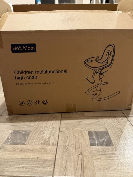 Scaun de masa HOT MOM