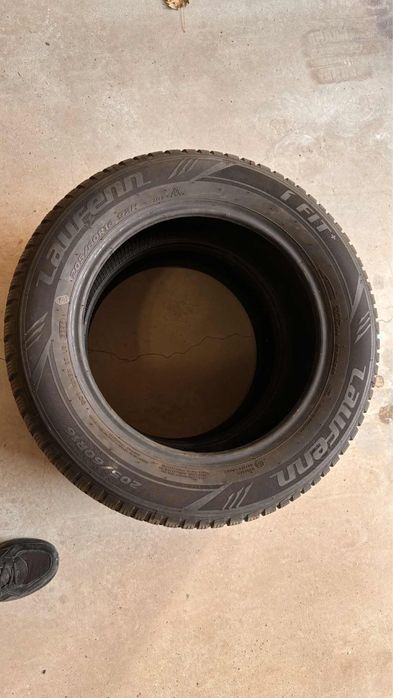 Зимни ацвтомобилни гуми Laufenn