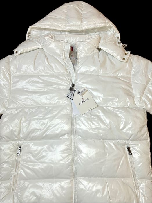 SPECIAL - Geaca Alba Lucioasa Cu Puf Moncler Maya Calduroasa de Iarna