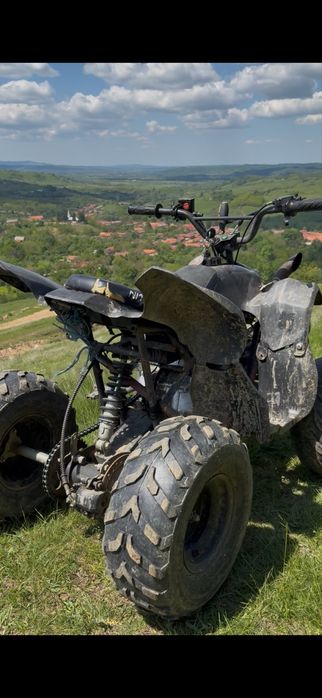 Vand doua atv uri 125cc