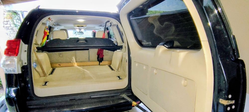 Toyota Land Cruiser 150