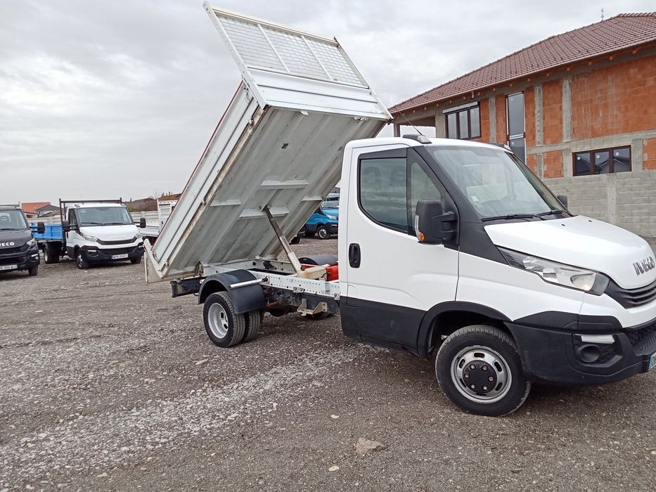Iveco basculabil pe spate