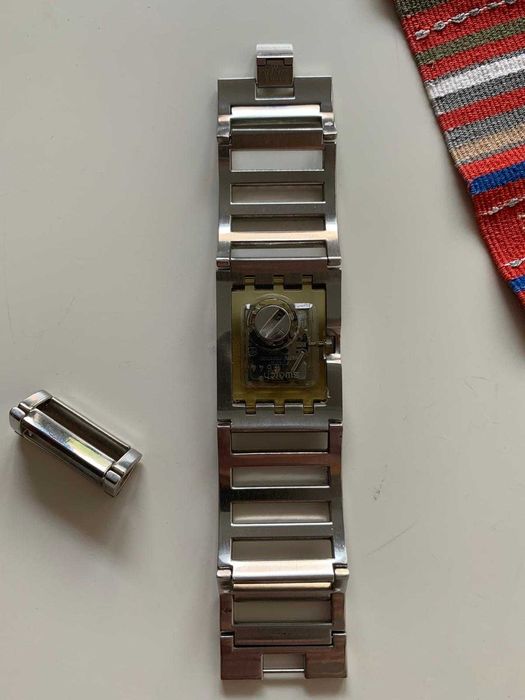 Ceas dama elvetian Swatch Brilliant Bangle