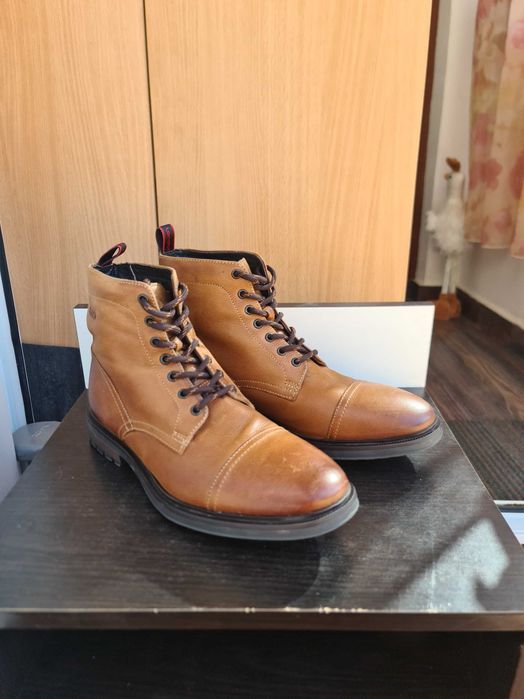 Ghete piele naturală Base London Tommy-NOI