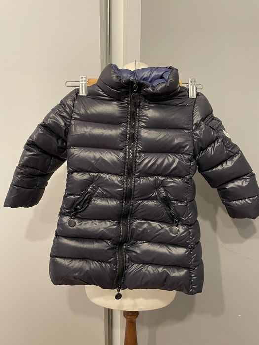 Geaca Moncler, marimea 3 ani
