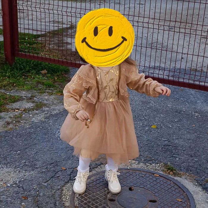 Rochița fetiță de ocazii,vârsta 3/4 ani