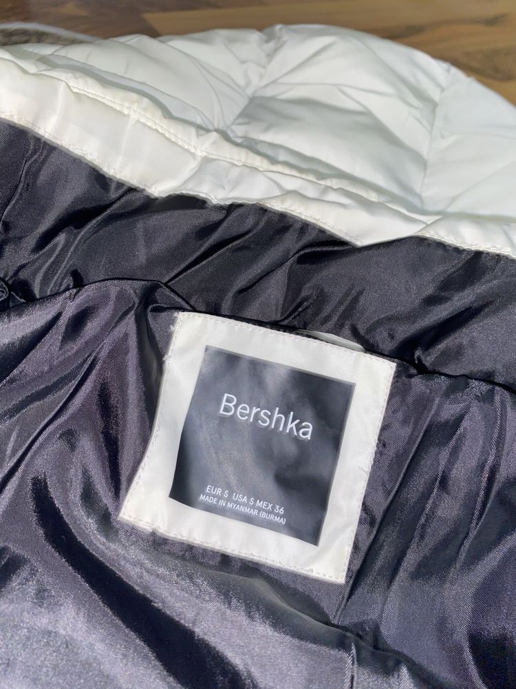 Geaca Bershka originala