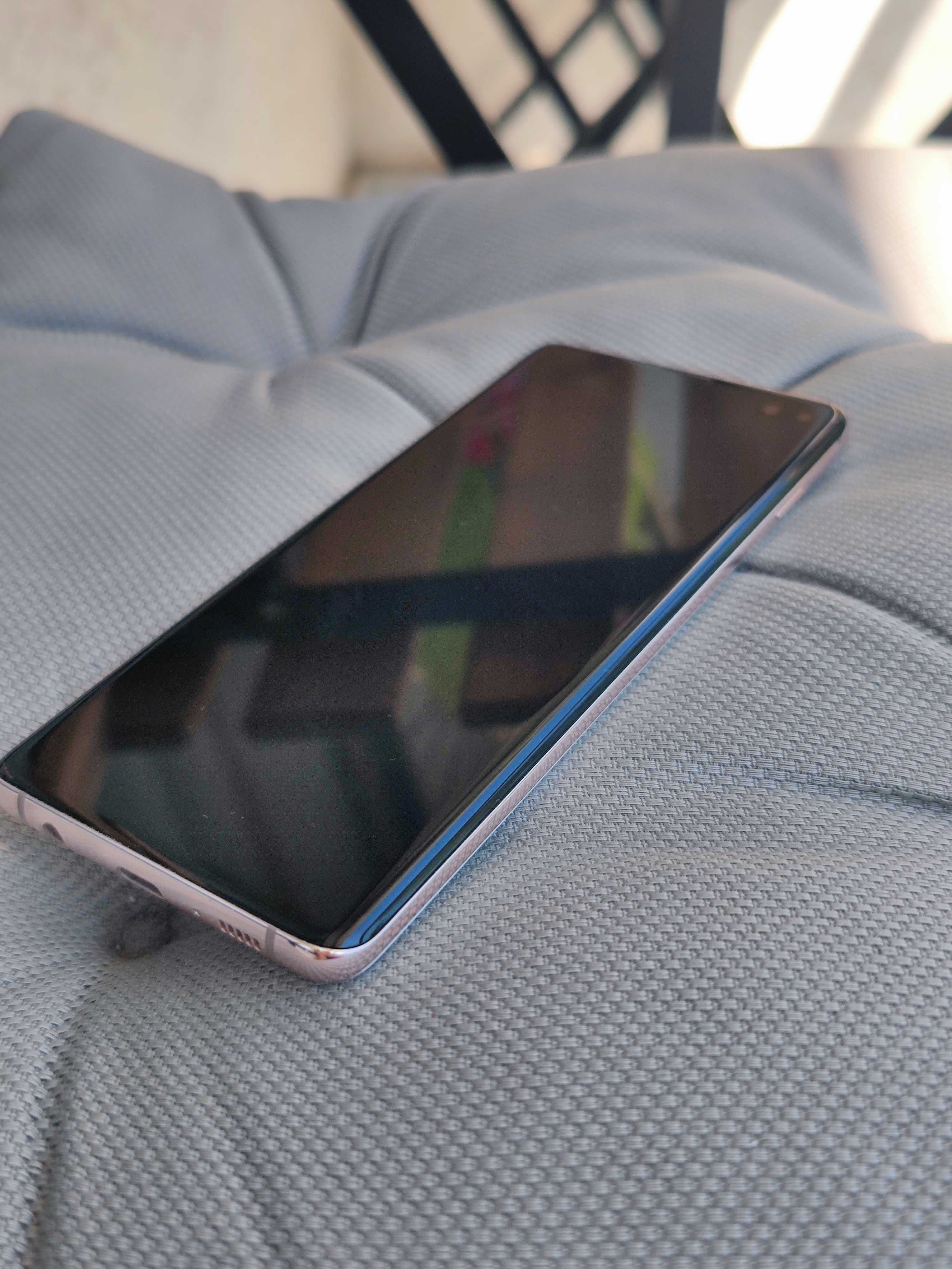 Samsung S10 Plus 1TB in stare foarte buna + husa