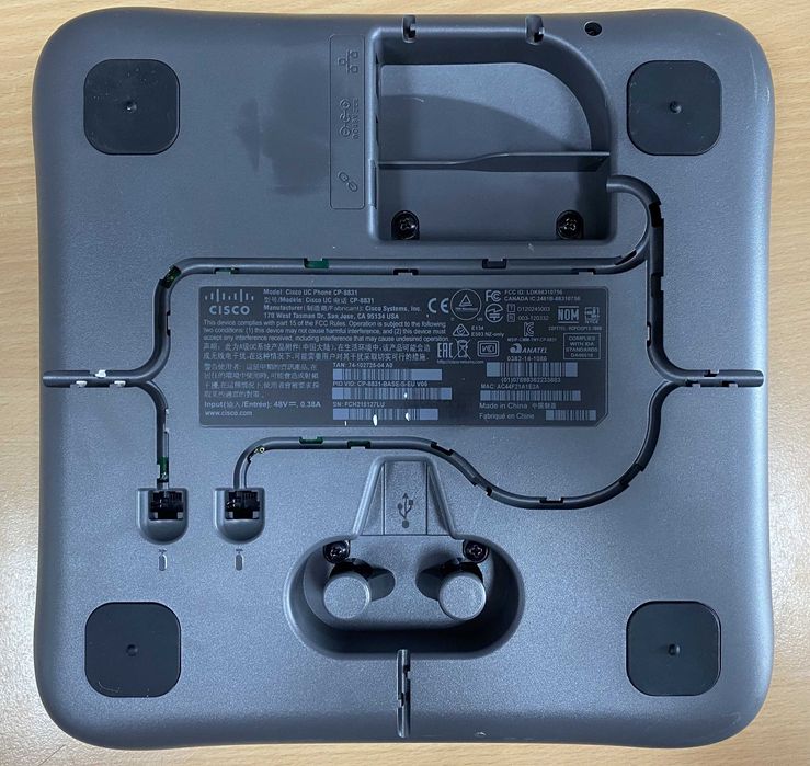 IP телефон Cisco CP-8831