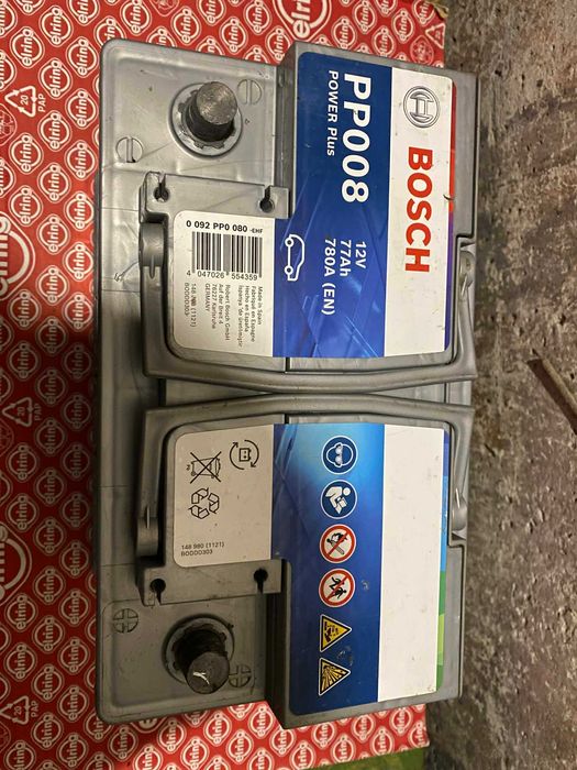 Почти нов акумулатор Bosch/Бош PP008 77 амп/ч 780 А усилен стартов ток