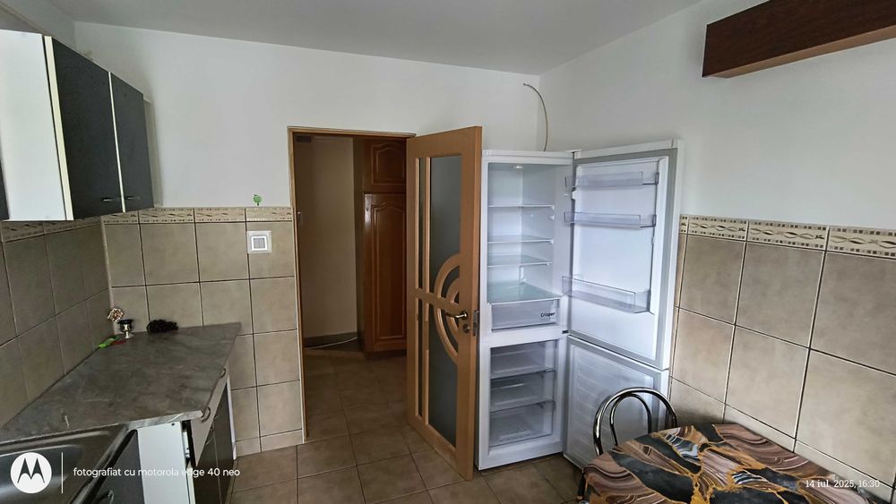 Închiriez apt 2 camere strada Stefan Luchian botosani