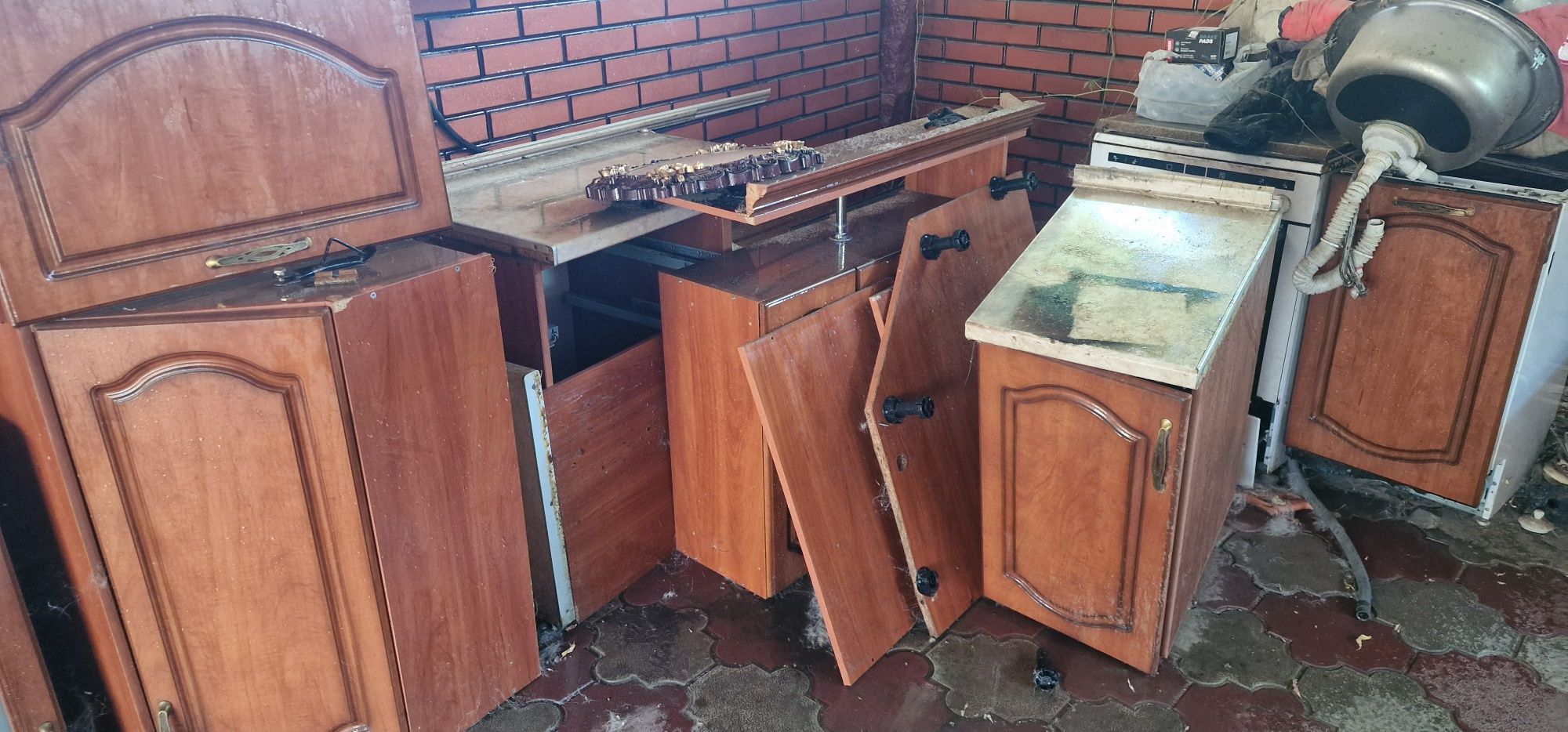 Продам кухонную мебель
