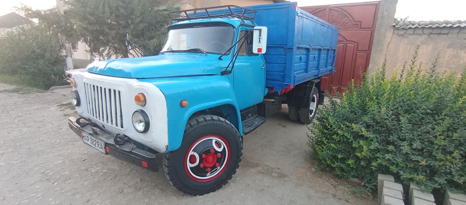 Gaz 53 samosval sotiladi pul zaril