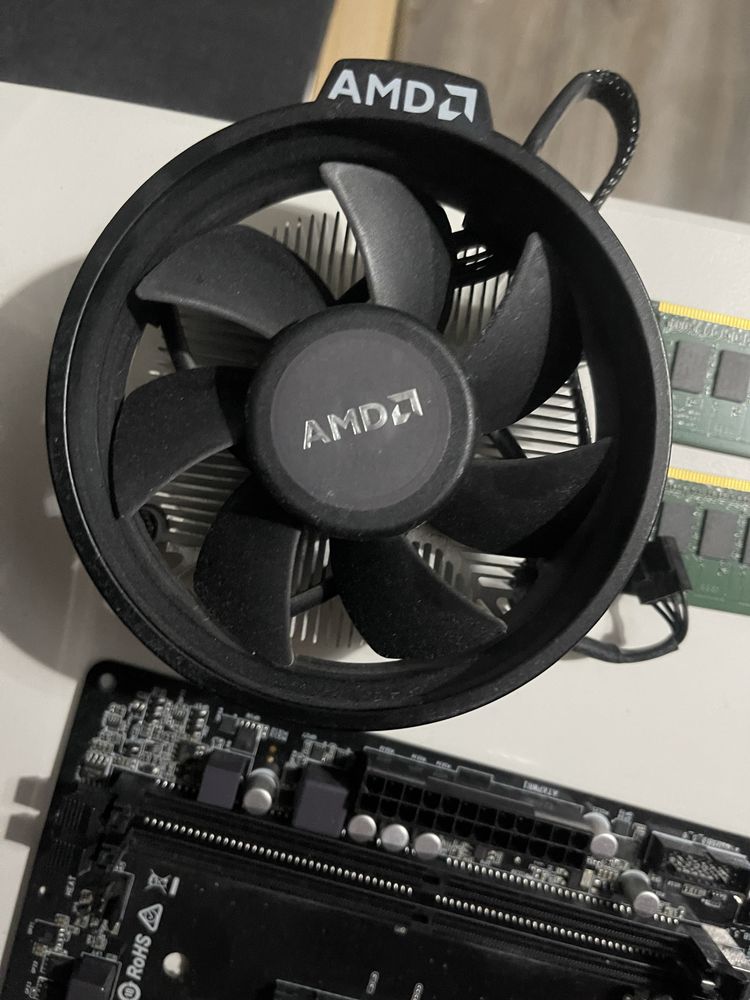 Геймърски Компютър/Части за amd build