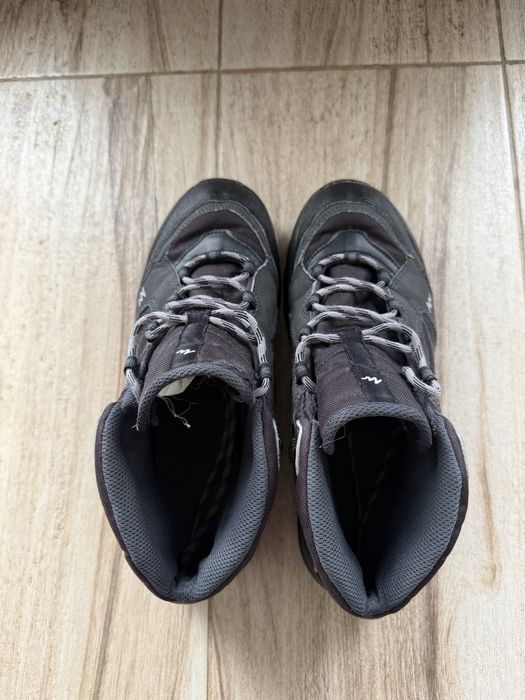 Ghete Decathlon in stare foarte buna marimea 42