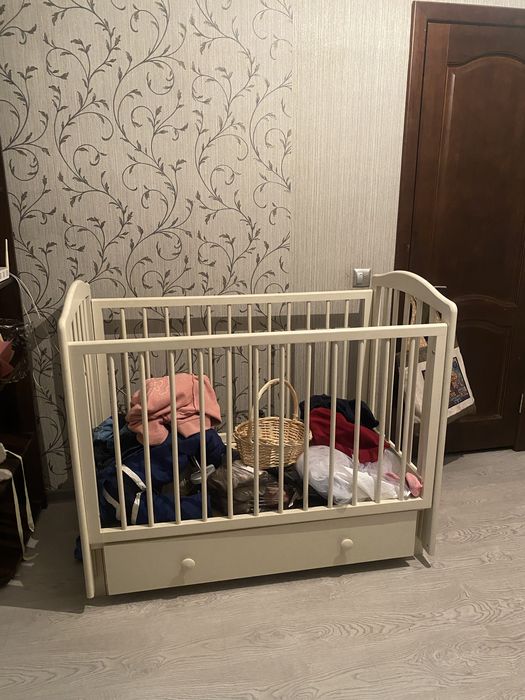 Детская кроватка