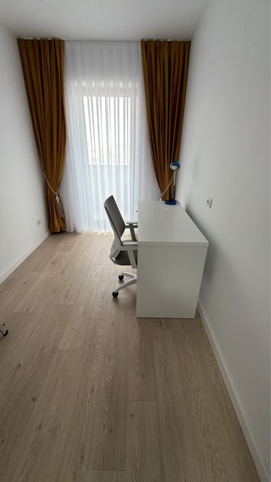 Inchiriez apartament 3 camere, nou, Prima Urbana 3