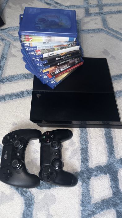 Продам пс 4 в хорошем состояний