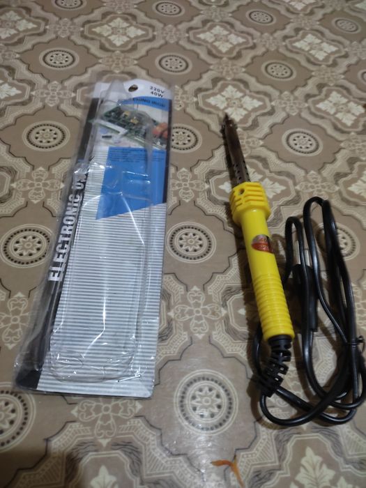 Паяльник пайка 40W новый не рабочии возможно брак жало острое