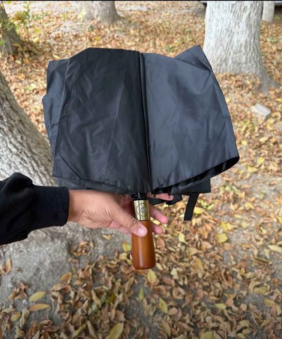 Erkaklar va ayollar uchun ideal zontik garantiyasi bor soni cheklangan