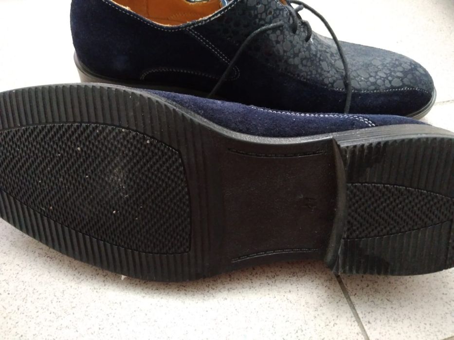 Продам мужские туфли