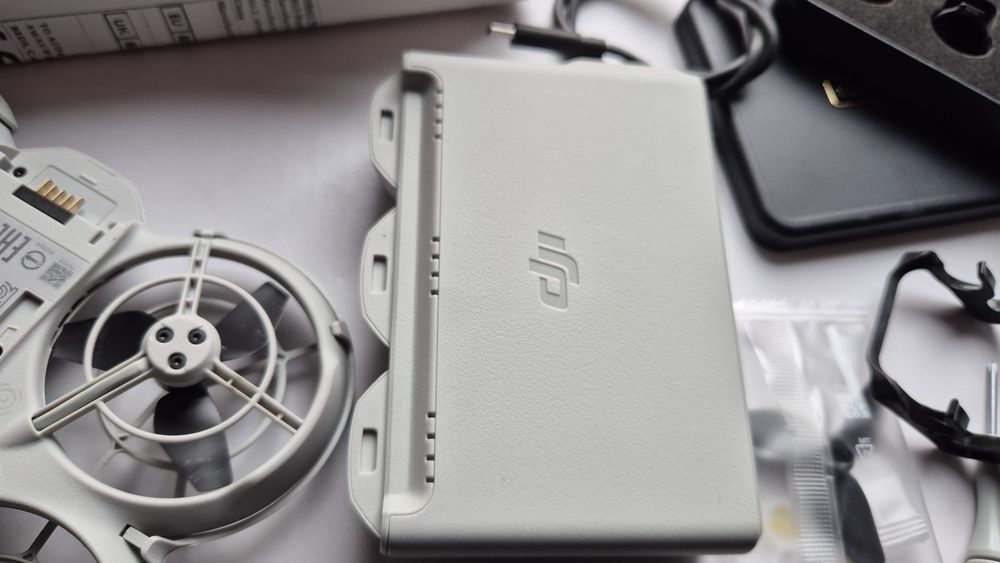 Dji neo дрон  dron