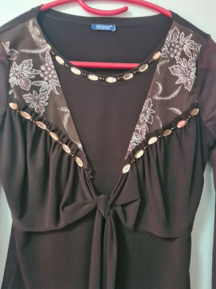 Costum bluza și fusta