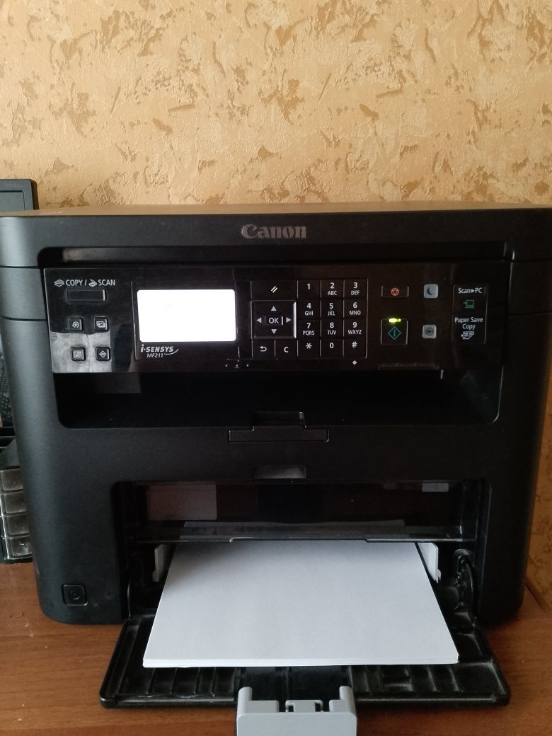 Принтер MF211 продается срочно