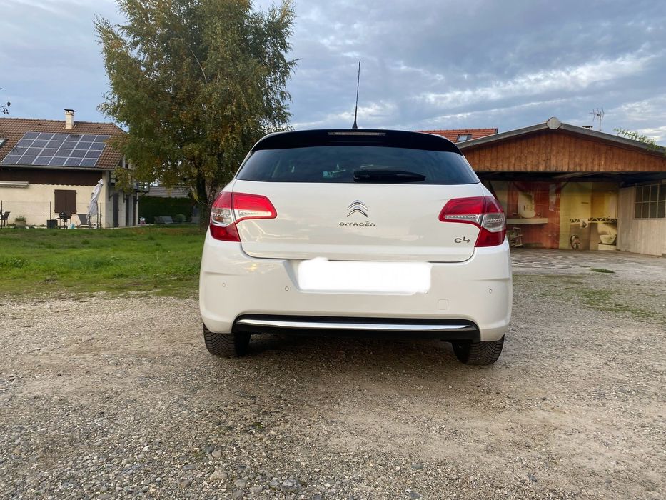 Citroën C4 Berlină