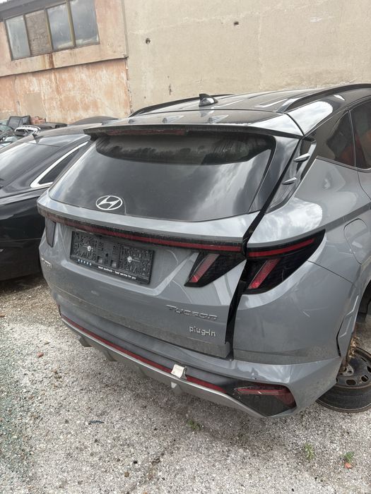 Hyundai Tucson Plug-in Hibrid 2023 година на части