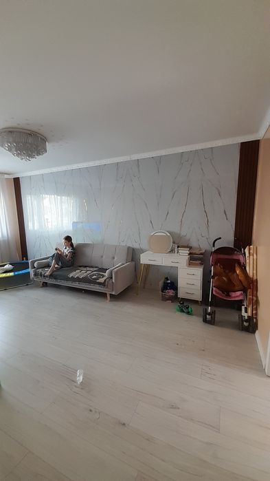 Продам 2 комнатную квартиру в районе 2ой гор поликлиники