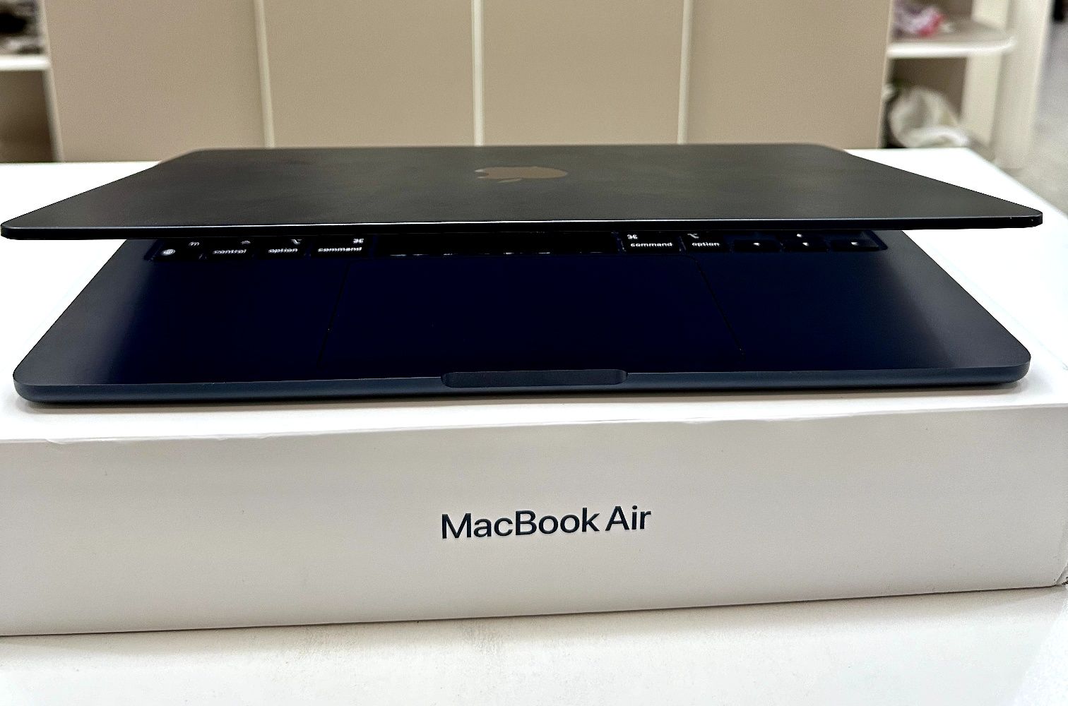 Macbook Air M2 256GB 13 inch