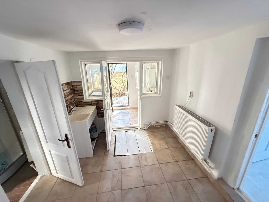 Casa de vanzare - strada Pacii - Ramnicu Sarat