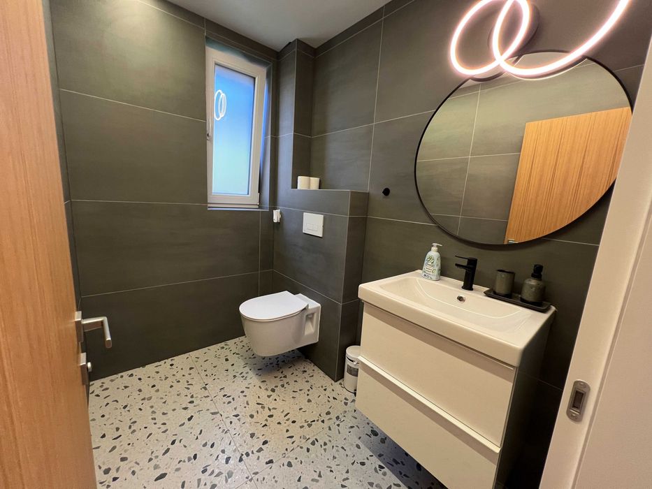 Inchiriere vila 5 camere
