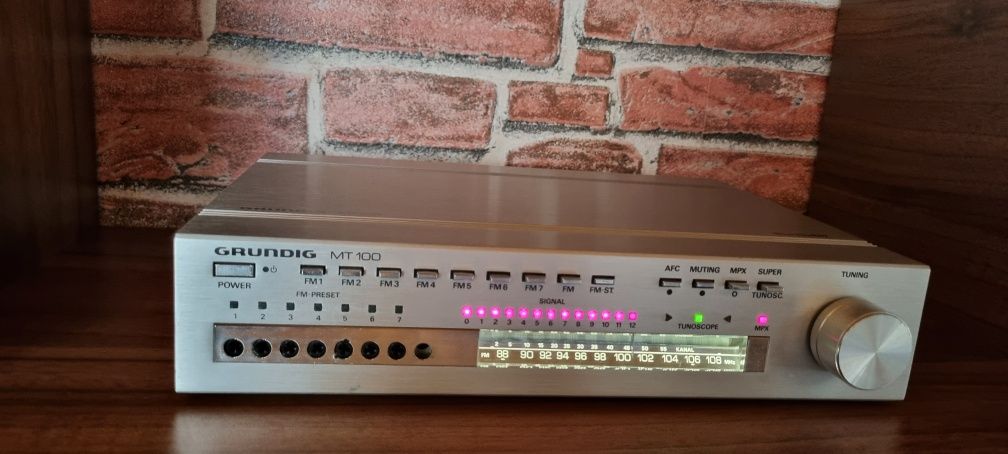 Tuner Grundig mt 100.