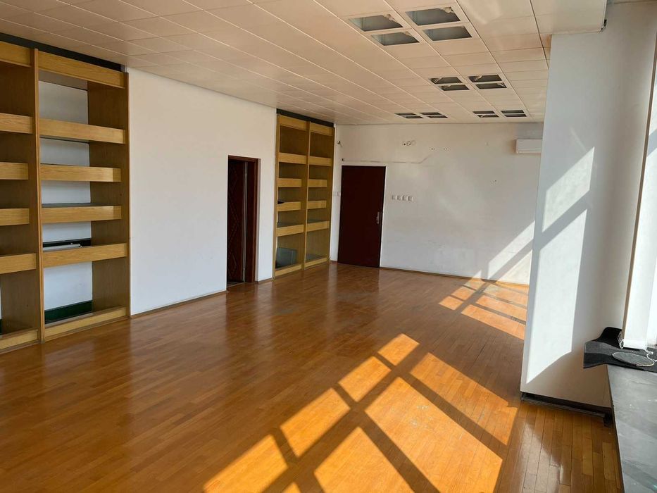 Дава се под наем Офис в Бургас, Братя Миладинови - 25 кв.м за 100 € - Снимка #3