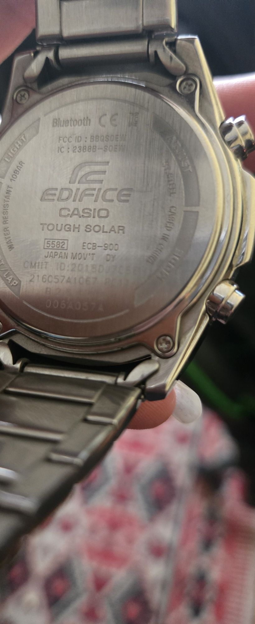 Продавам часовник casio edifice ecb900