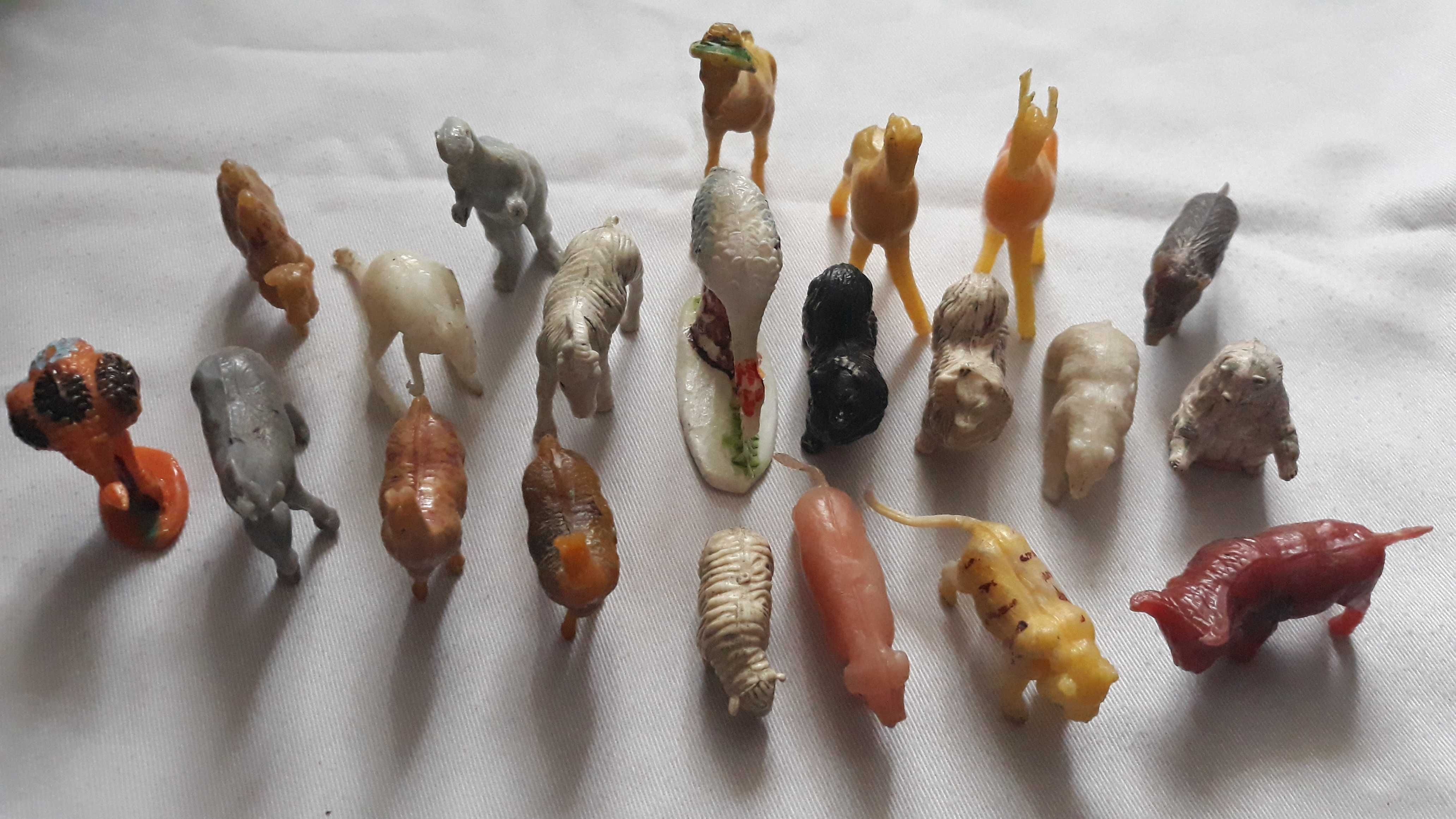 Figurine peri comu de colecți nu trimit in tara predar perso în centru
