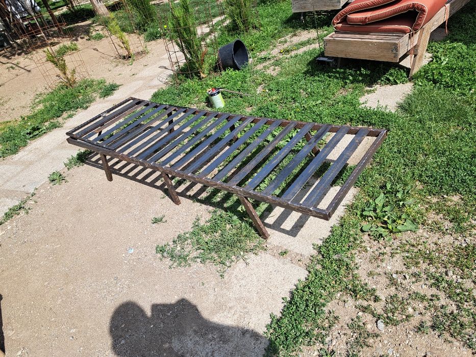 Șezlong metalic din fier forjat