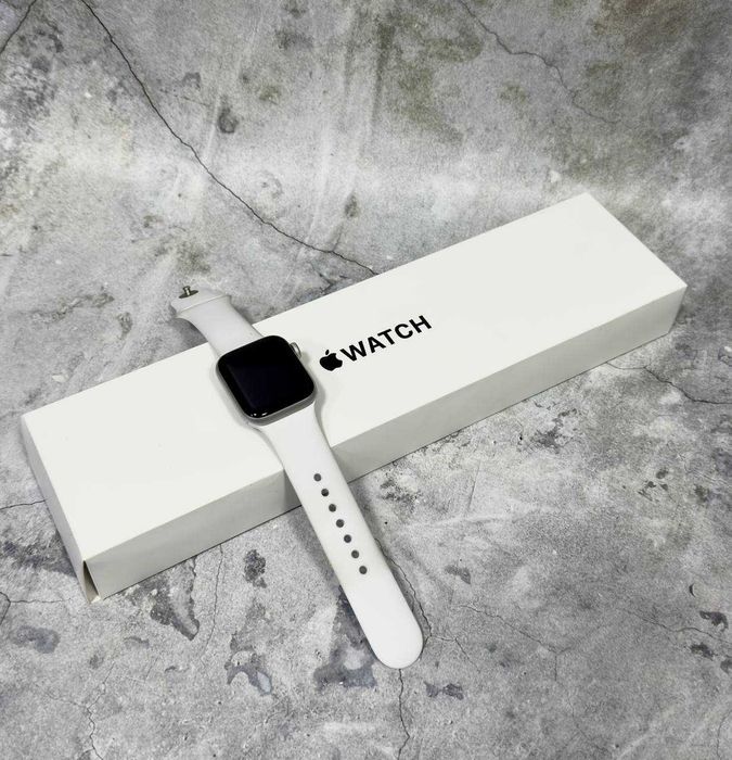 Apple Watch Series SE 40mm (Шахтинск, 40 Лет Победы 60) Лот 758029