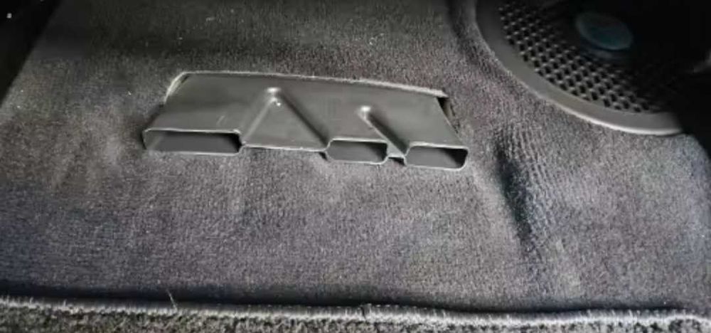 Капачета за отворите на въздуховодите за задните седалки Волво Volvo