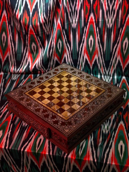 Шахматы резные ручная работа национальный сувенир!