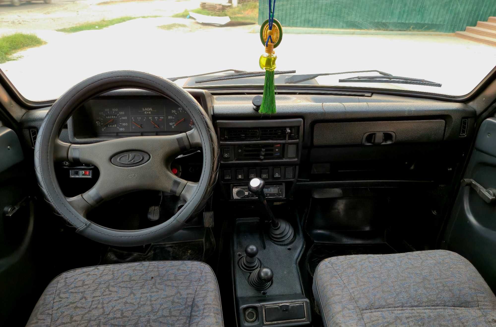 Niva 4x4 5 Eshiklik