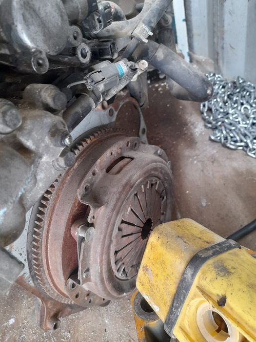 Двигатель мицубиси каризма