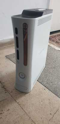 Vand consola Xbox 360 phat,  model Jasper, modata RGH3