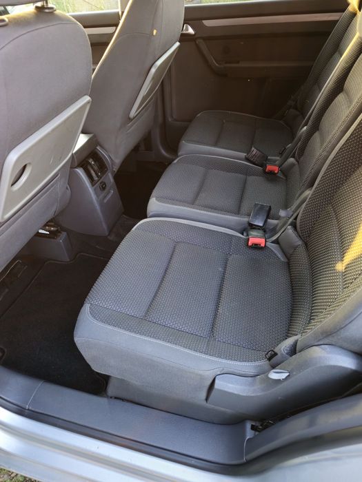 Volkswagen Touran 2011 1.6 dsg